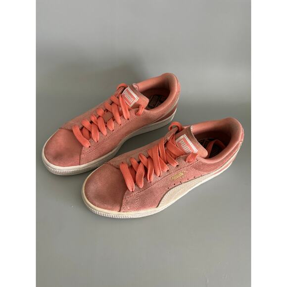 Puma Low Top Sneakers Women’s Size 6.5 Pink Suede - Picture 2 of 5